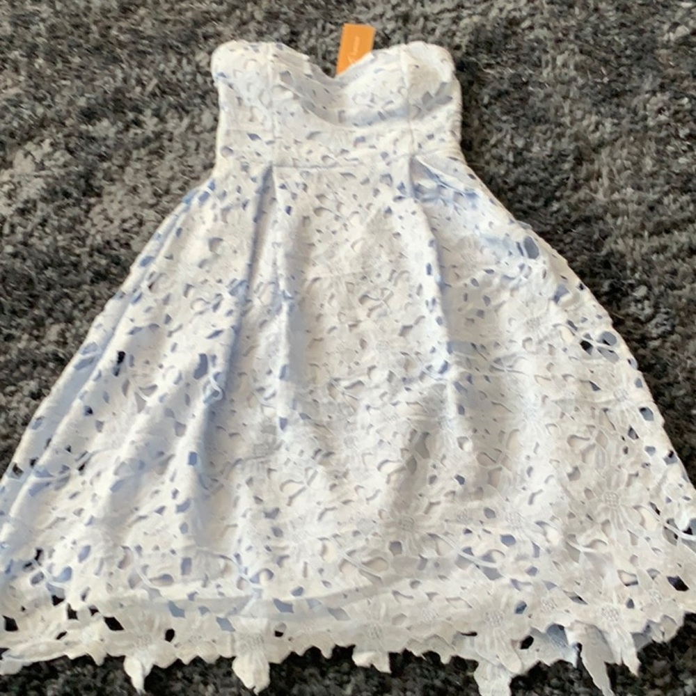 Beautiful blue dress for Spring!